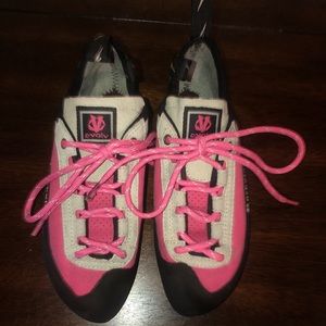 Evolv Ecotrax Rock Climbing Shoe